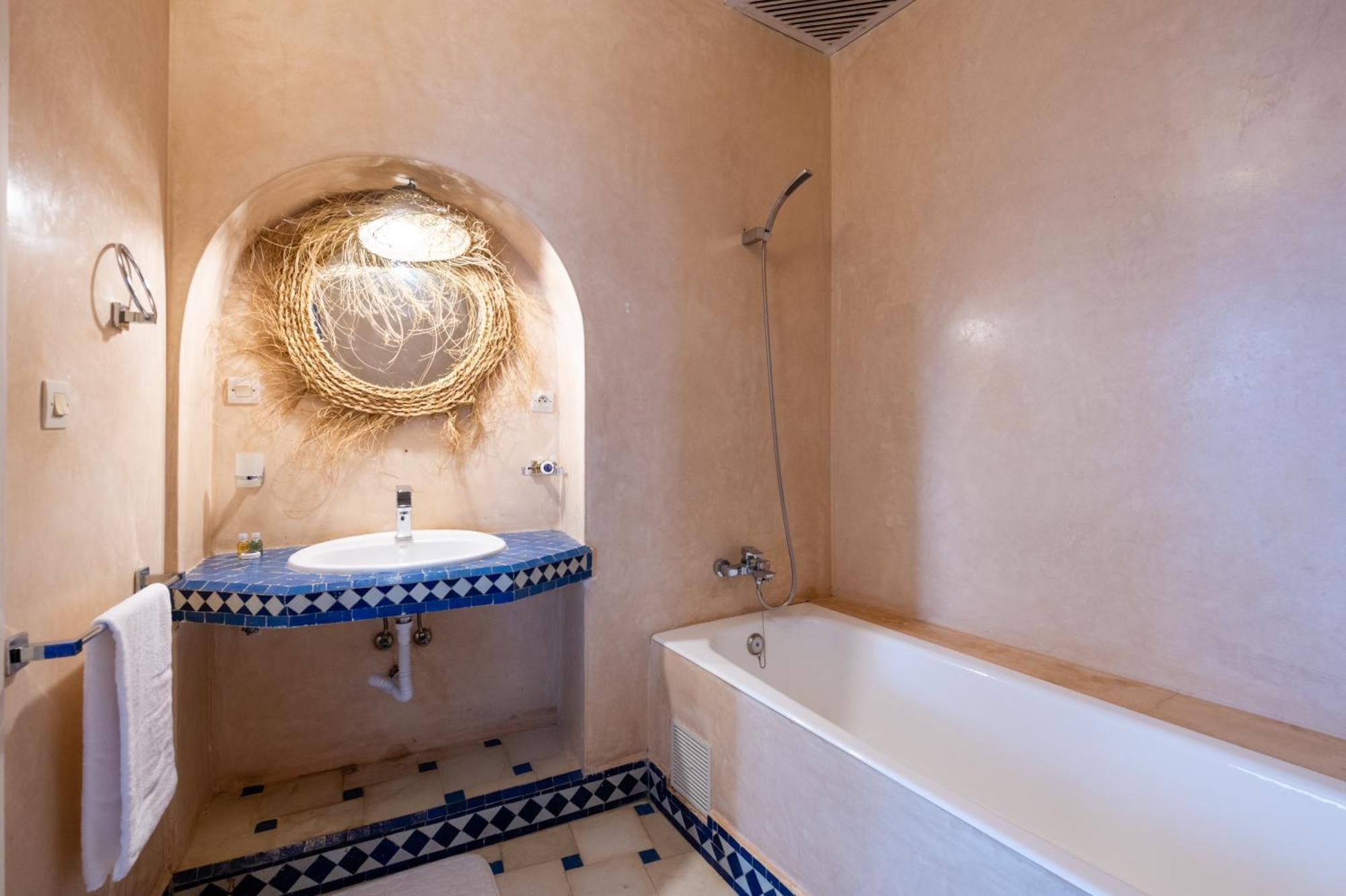 Riad Asilah 32 Extérieur photo